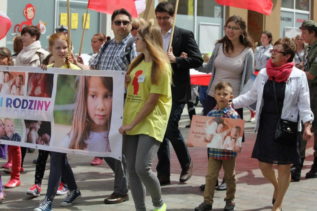 Marsz dla Życia i Rodziny w Brzegu [FOTORELACJA]