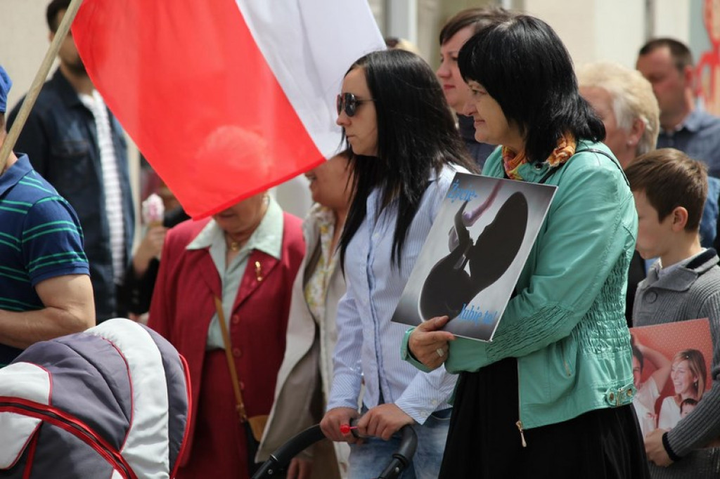 Marsz dla Życia i Rodziny w Brzegu [FOTORELACJA]