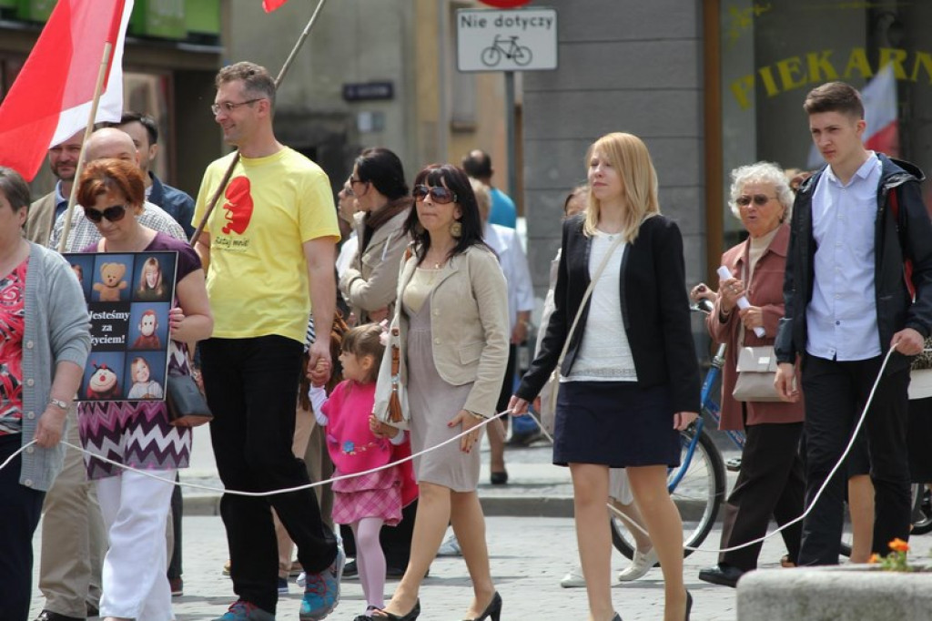 Marsz dla Życia i Rodziny w Brzegu [FOTORELACJA]