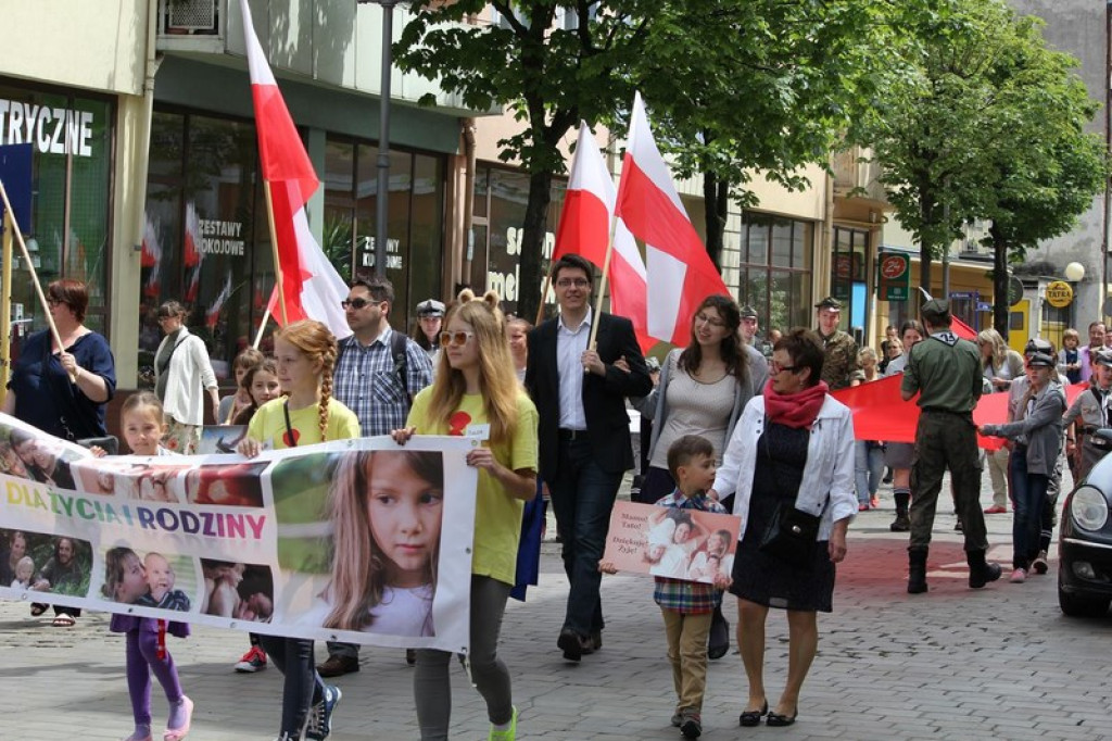 Marsz dla Życia i Rodziny w Brzegu [FOTORELACJA]