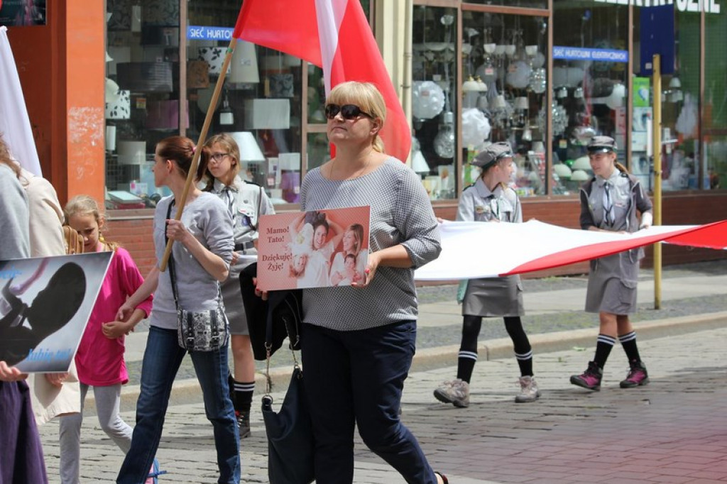 Marsz dla Życia i Rodziny w Brzegu [FOTORELACJA]