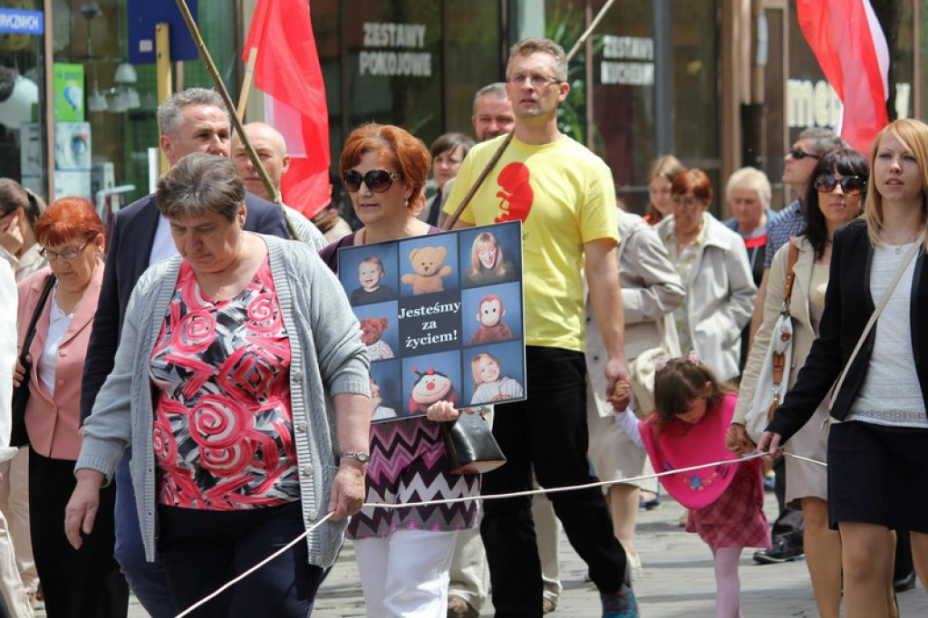 Marsz dla Życia i Rodziny w Brzegu [FOTORELACJA]