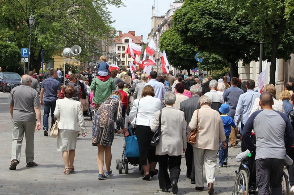 Marsz dla Życia i Rodziny w Brzegu [FOTORELACJA]