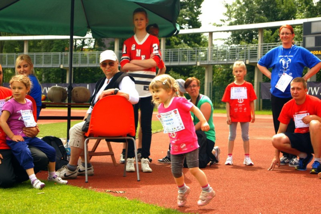 Brzeg: Pobili rekord świata! III Dzień Pikniku Lekkoatletycznego