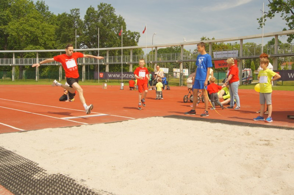 Brzeg: Pobili rekord świata! III Dzień Pikniku Lekkoatletycznego