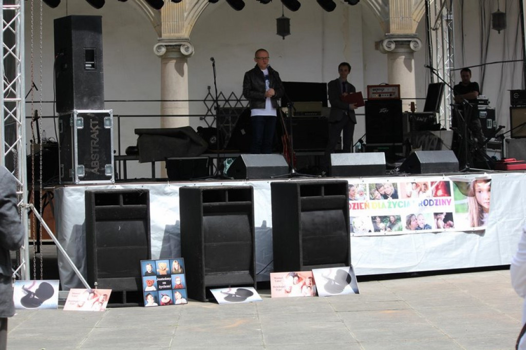 Marsz dla Życia i Rodziny w Brzegu [FOTORELACJA]