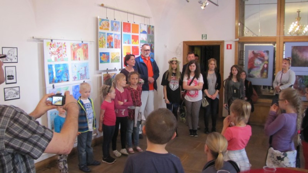 Wernisaż wystawy młodych plastyków BCK