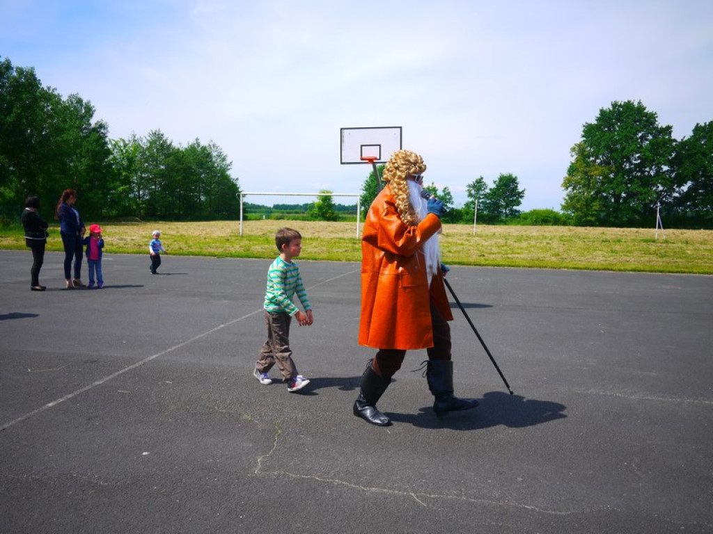 Dzień Dziecka w Gminie Lubsza. Pirackie zabawy w Michałowicach, Mąkoszycach i Czepielowicach.