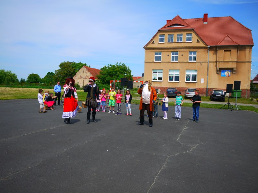 Dzień Dziecka w Gminie Lubsza. Pirackie zabawy w Michałowicach, Mąkoszycach i Czepielowicach.