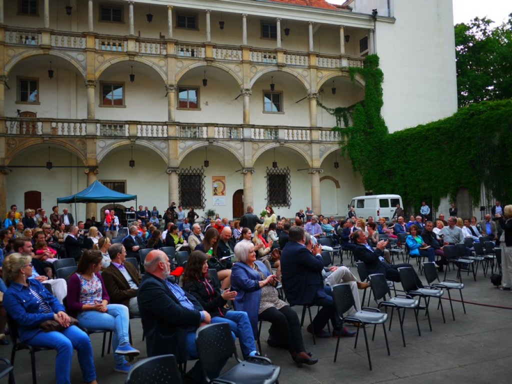 XXII Festiwal Piosenki Angielskiej zakończony. Zespół Z-Star wystąpił w Brzegu!