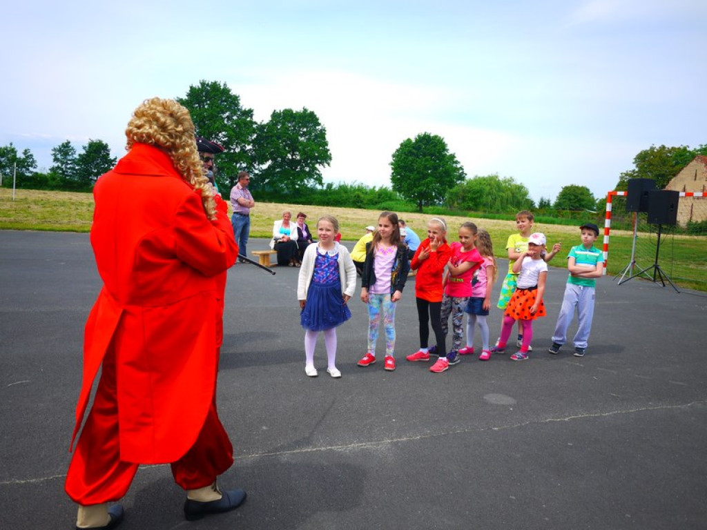 Dzień Dziecka w Gminie Lubsza. Pirackie zabawy w Michałowicach, Mąkoszycach i Czepielowicach.