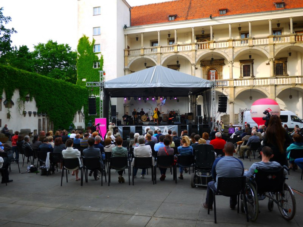 XXII Festiwal Piosenki Angielskiej zakończony. Zespół Z-Star wystąpił w Brzegu!