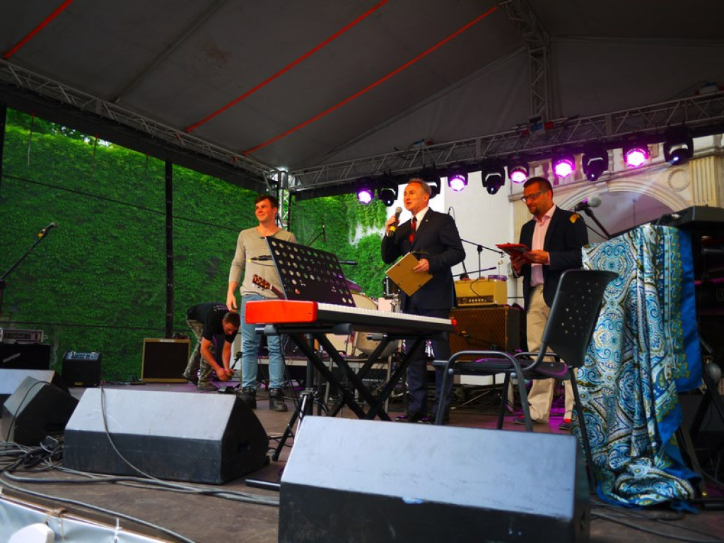 XXII Festiwal Piosenki Angielskiej zakończony. Zespół Z-Star wystąpił w Brzegu!