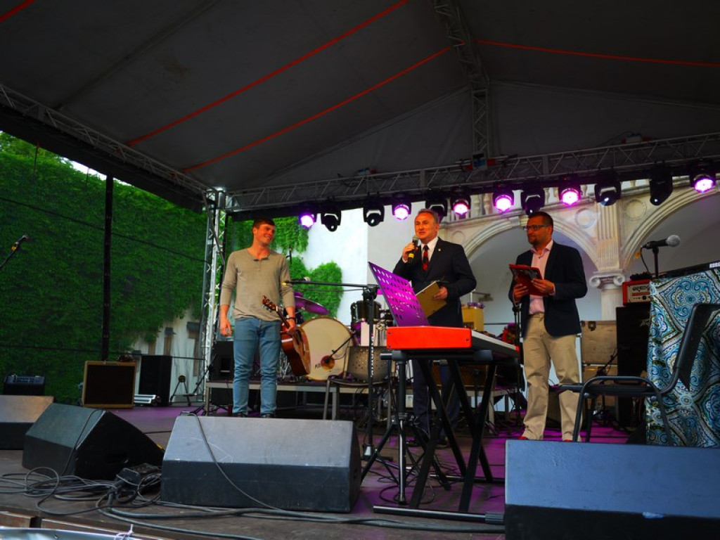 XXII Festiwal Piosenki Angielskiej zakończony. Zespół Z-Star wystąpił w Brzegu!