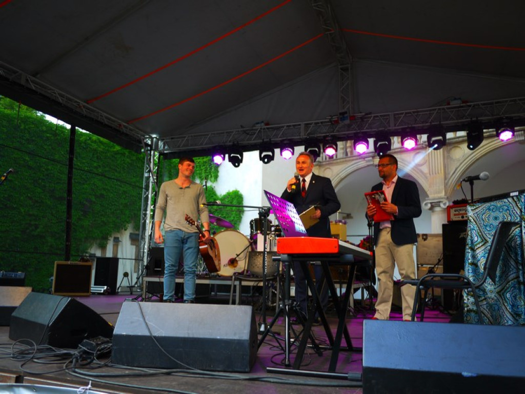 XXII Festiwal Piosenki Angielskiej zakończony. Zespół Z-Star wystąpił w Brzegu!