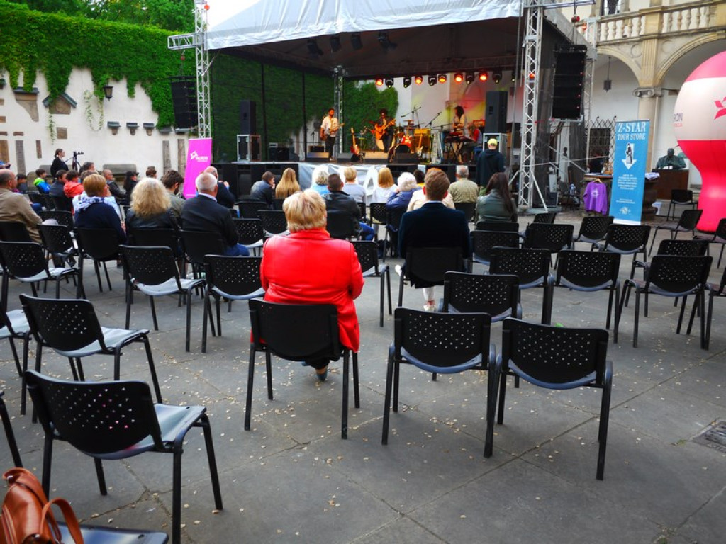 XXII Festiwal Piosenki Angielskiej zakończony. Zespół Z-Star wystąpił w Brzegu!