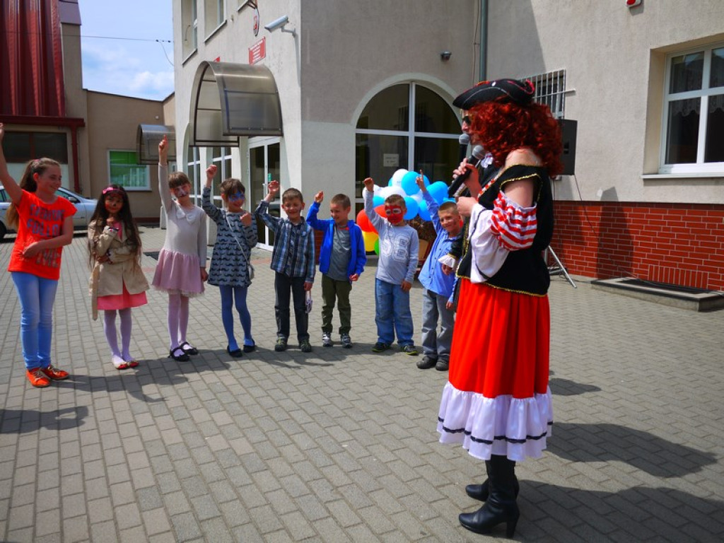 Dzień Dziecka w Gminie Lubsza. Pirackie zabawy w Michałowicach, Mąkoszycach i Czepielowicach.