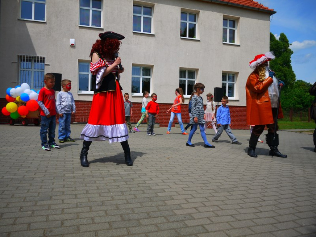 Dzień Dziecka w Gminie Lubsza. Pirackie zabawy w Michałowicach, Mąkoszycach i Czepielowicach.