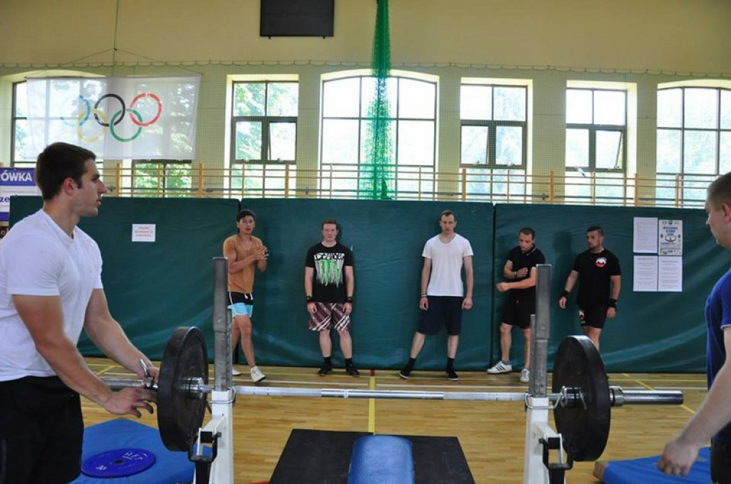 Pierwsze zawody w Wyciskaniu Sztangi Leżąc