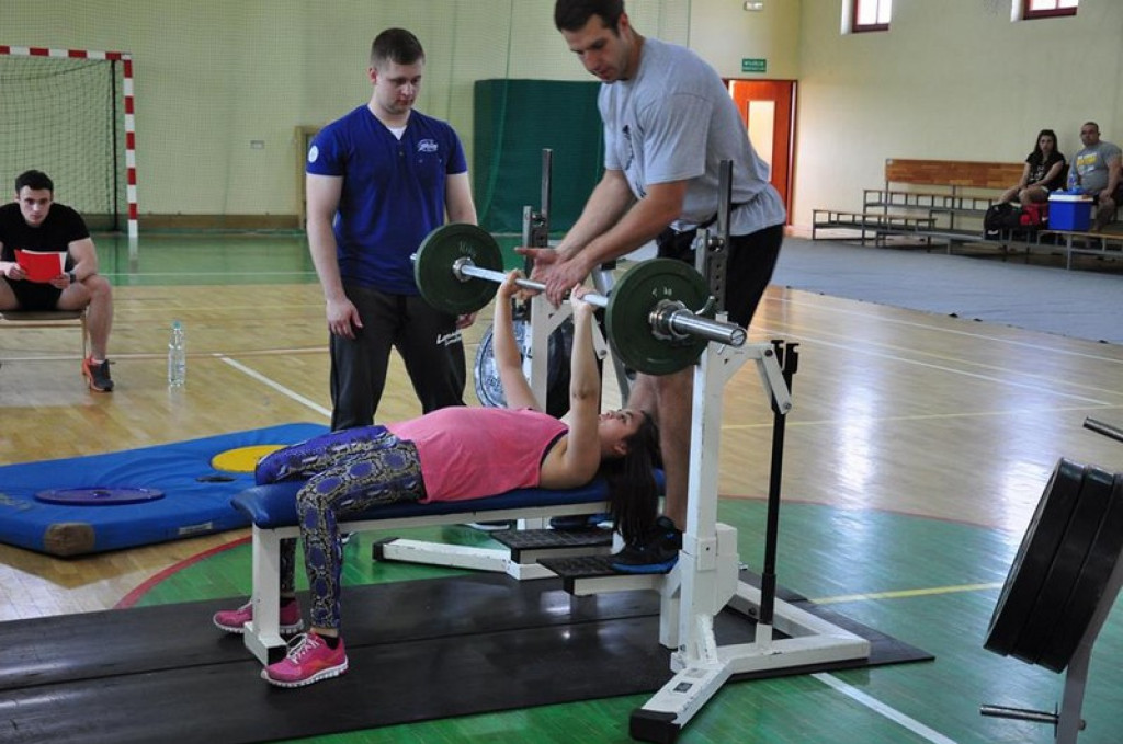 Pierwsze zawody w Wyciskaniu Sztangi Leżąc
