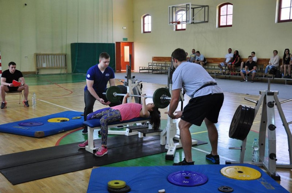 Pierwsze zawody w Wyciskaniu Sztangi Leżąc