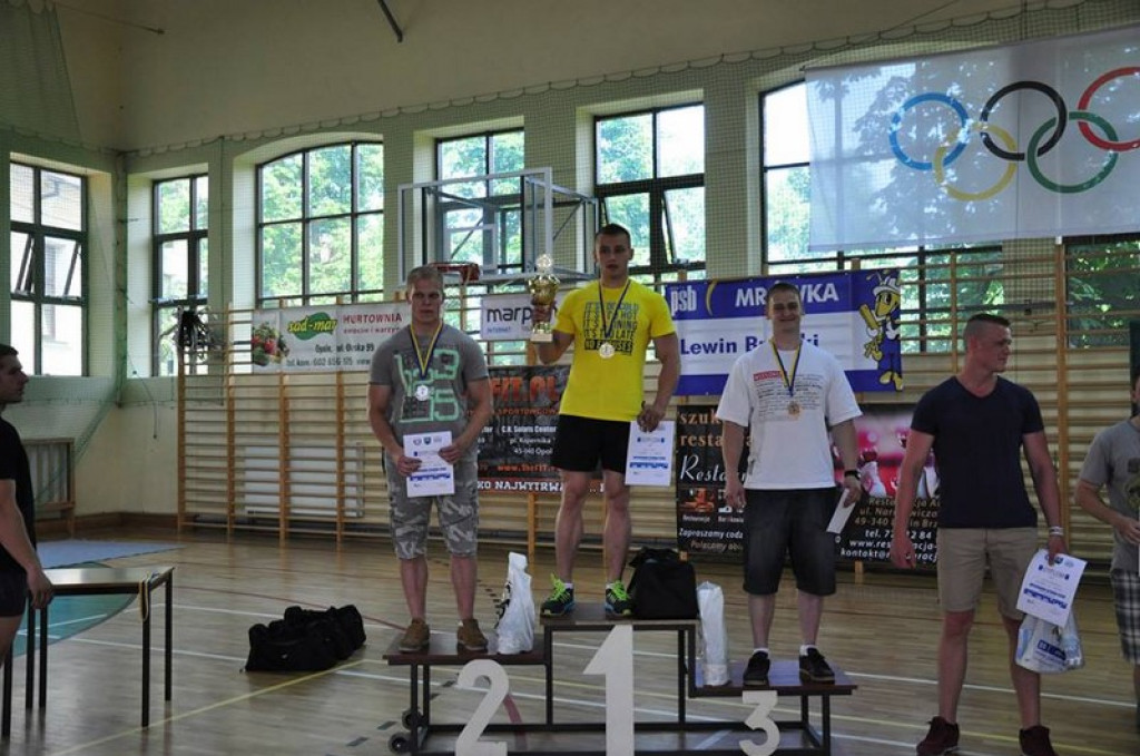 Pierwsze zawody w Wyciskaniu Sztangi Leżąc