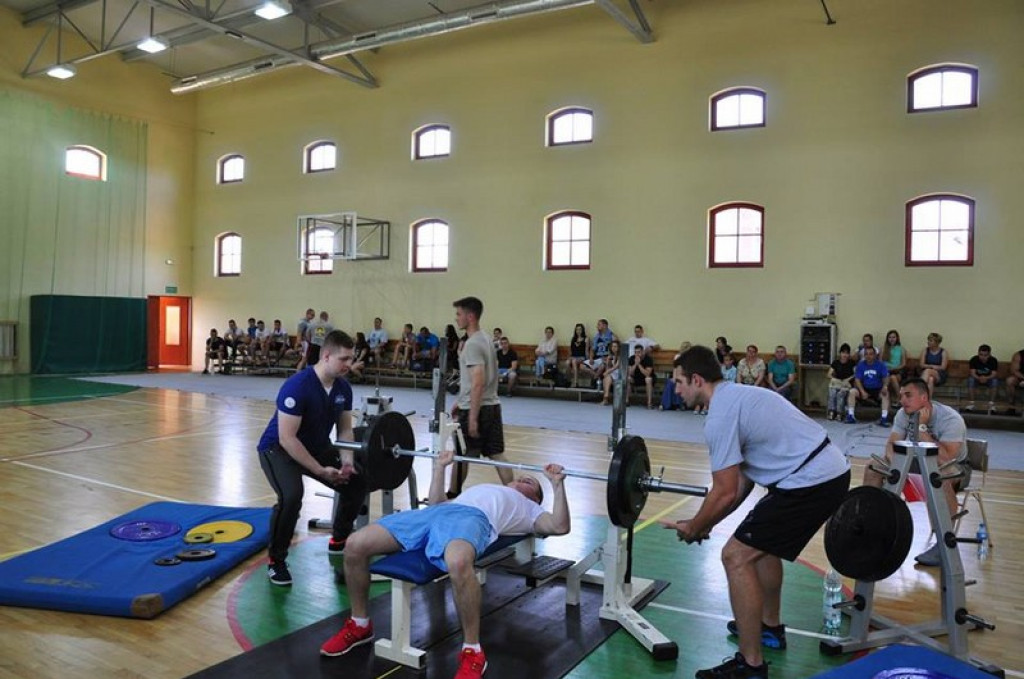 Pierwsze zawody w Wyciskaniu Sztangi Leżąc