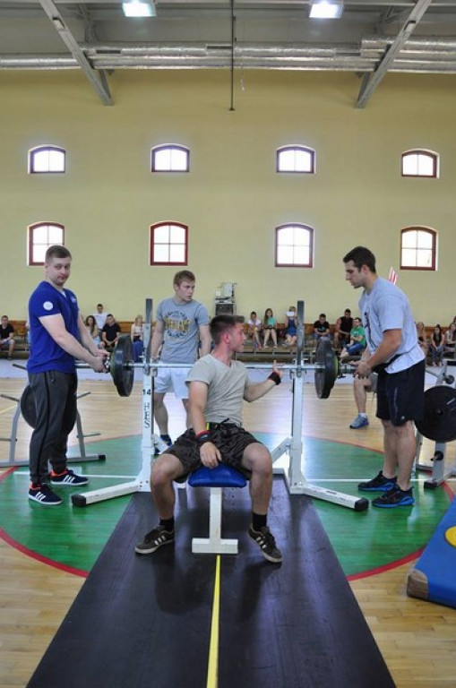 Pierwsze zawody w Wyciskaniu Sztangi Leżąc