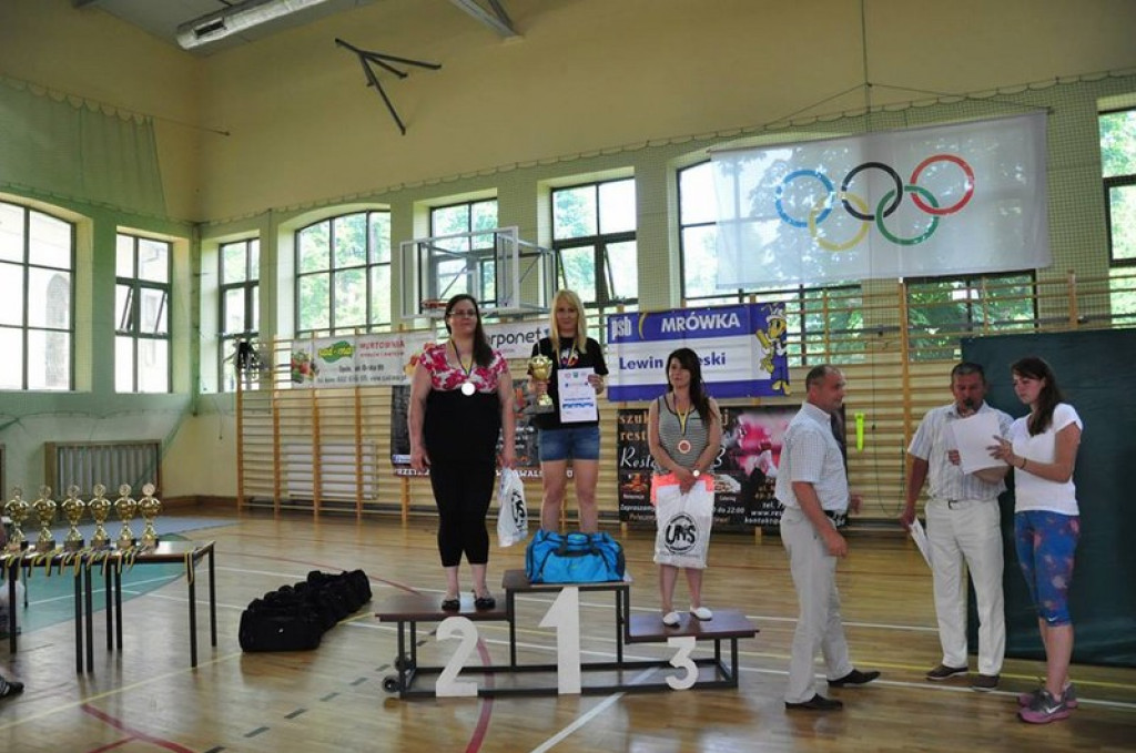 Pierwsze zawody w Wyciskaniu Sztangi Leżąc