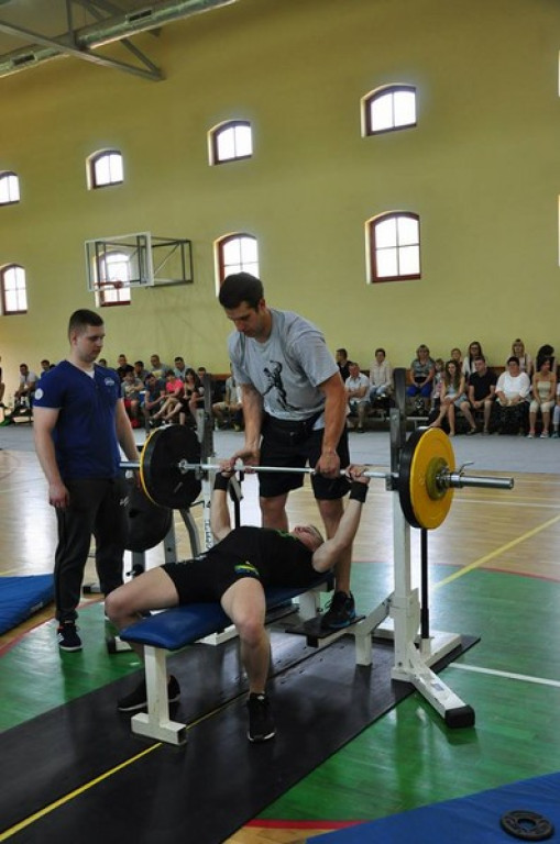 Pierwsze zawody w Wyciskaniu Sztangi Leżąc