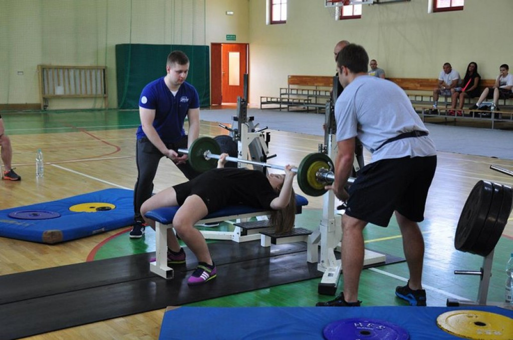 Pierwsze zawody w Wyciskaniu Sztangi Leżąc