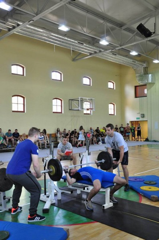 Pierwsze zawody w Wyciskaniu Sztangi Leżąc