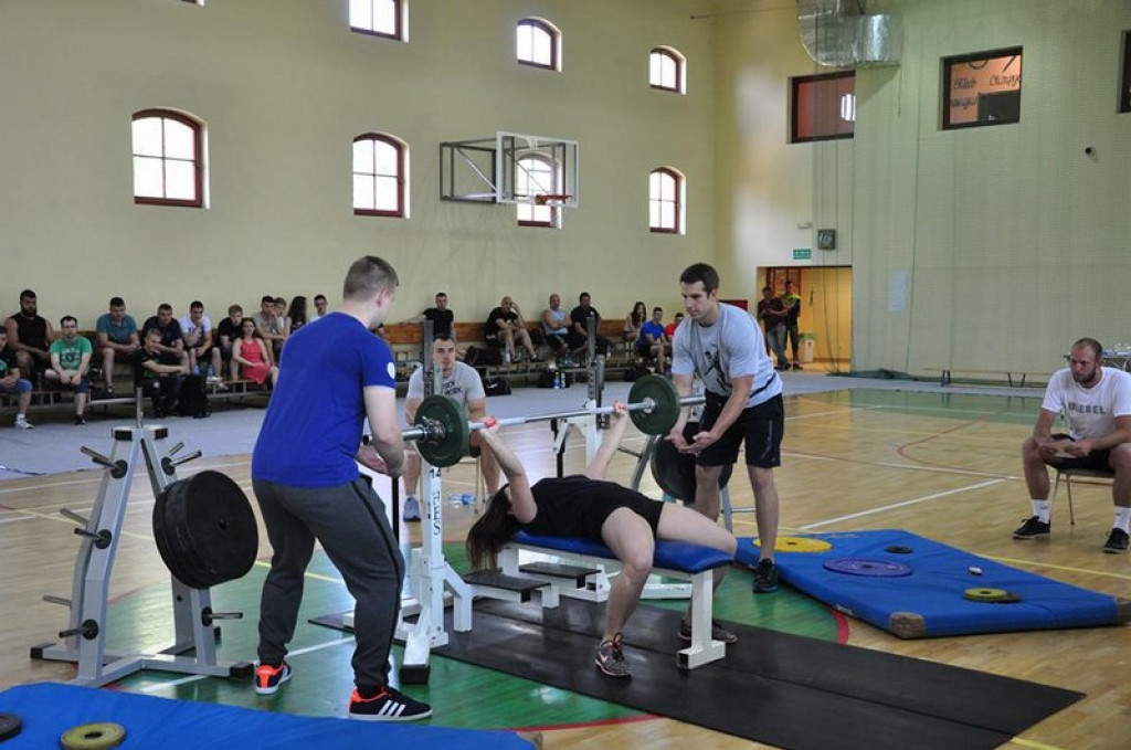 Pierwsze zawody w Wyciskaniu Sztangi Leżąc