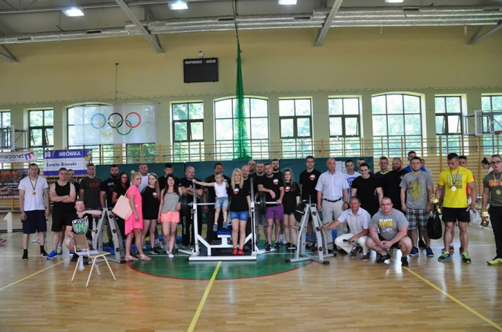 Pierwsze zawody w Wyciskaniu Sztangi Leżąc