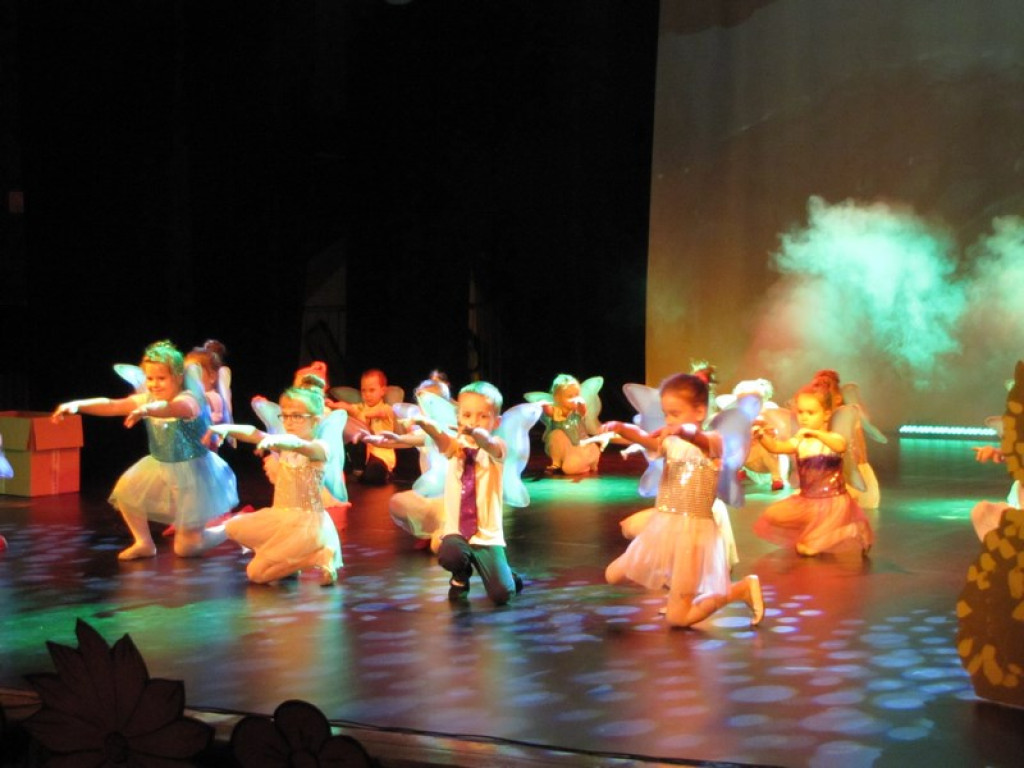 Wróżki ze Skarbimierza na scenie BCK