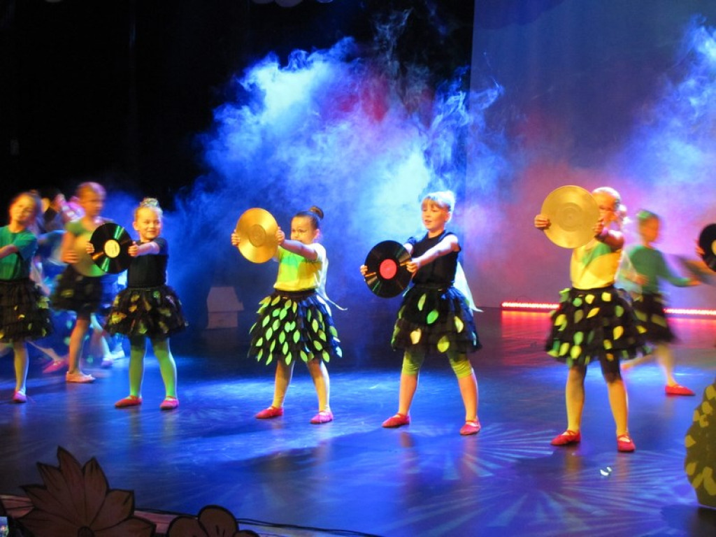 Wróżki ze Skarbimierza na scenie BCK