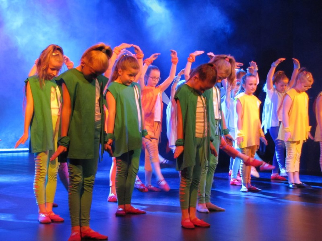 Wróżki ze Skarbimierza na scenie BCK