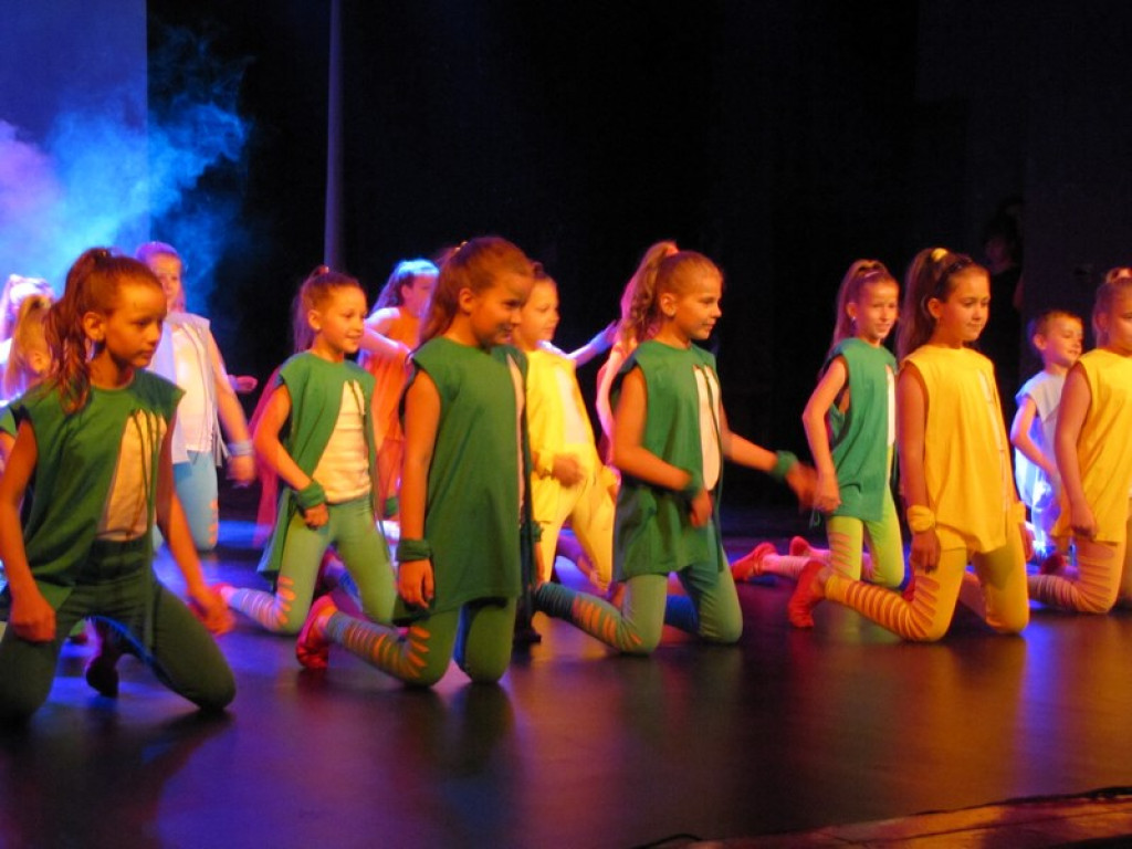 Wróżki ze Skarbimierza na scenie BCK