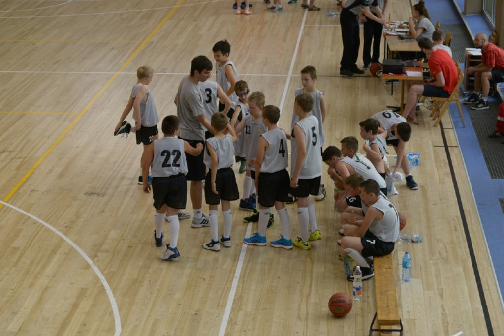 Koszykarski memoriał Elżbiety Marchewki