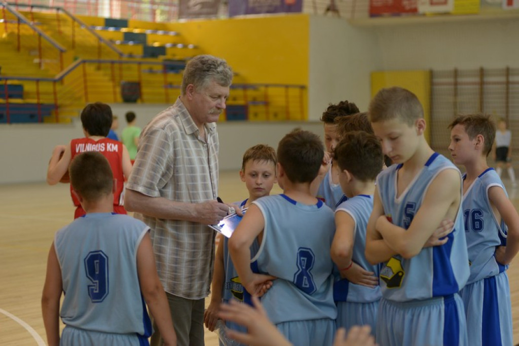 Koszykarski memoriał Elżbiety Marchewki