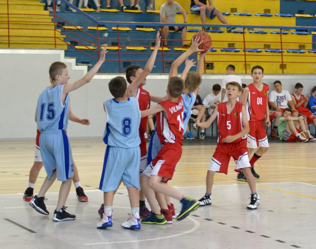 Koszykarski memoriał Elżbiety Marchewki