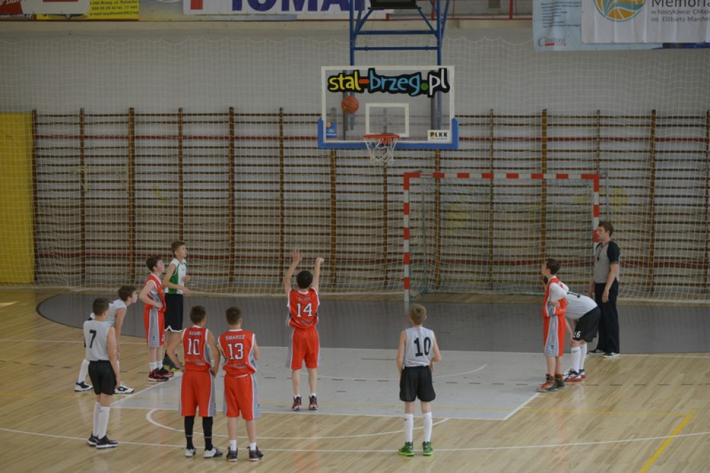 Koszykarski memoriał Elżbiety Marchewki