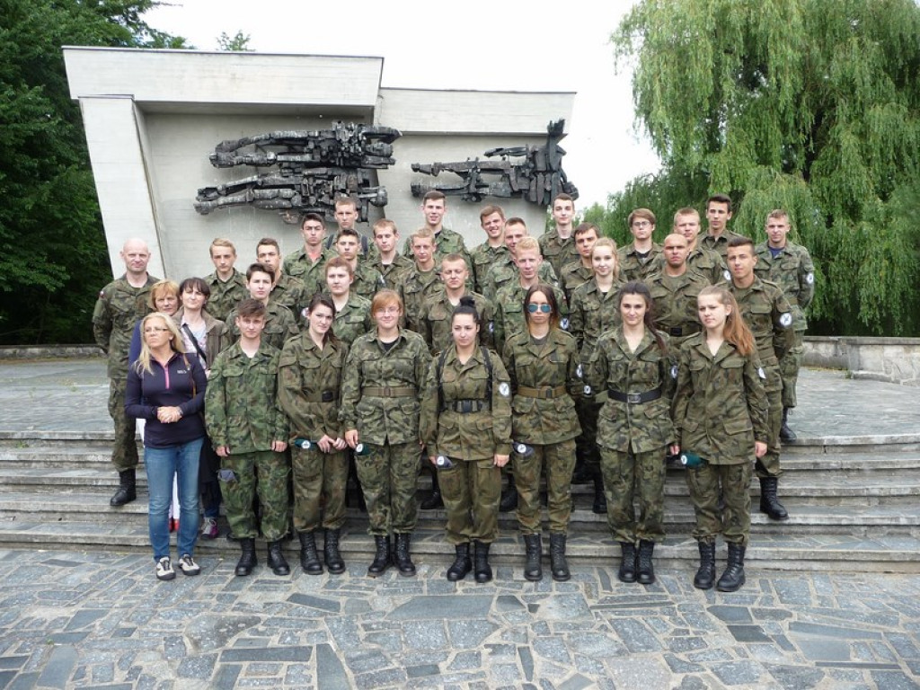 Młodzież II LO w Brzegu na obozie 