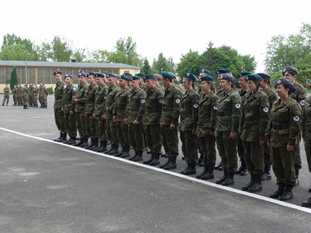 Młodzież II LO w Brzegu na obozie 