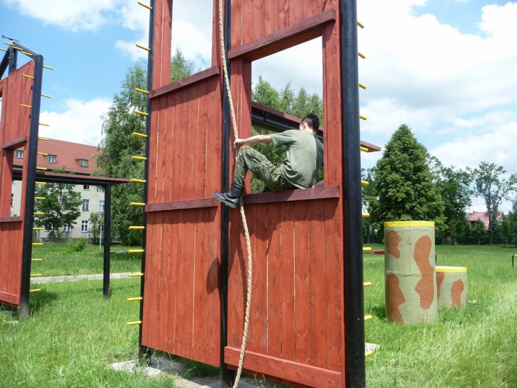 Młodzież II LO w Brzegu na obozie 