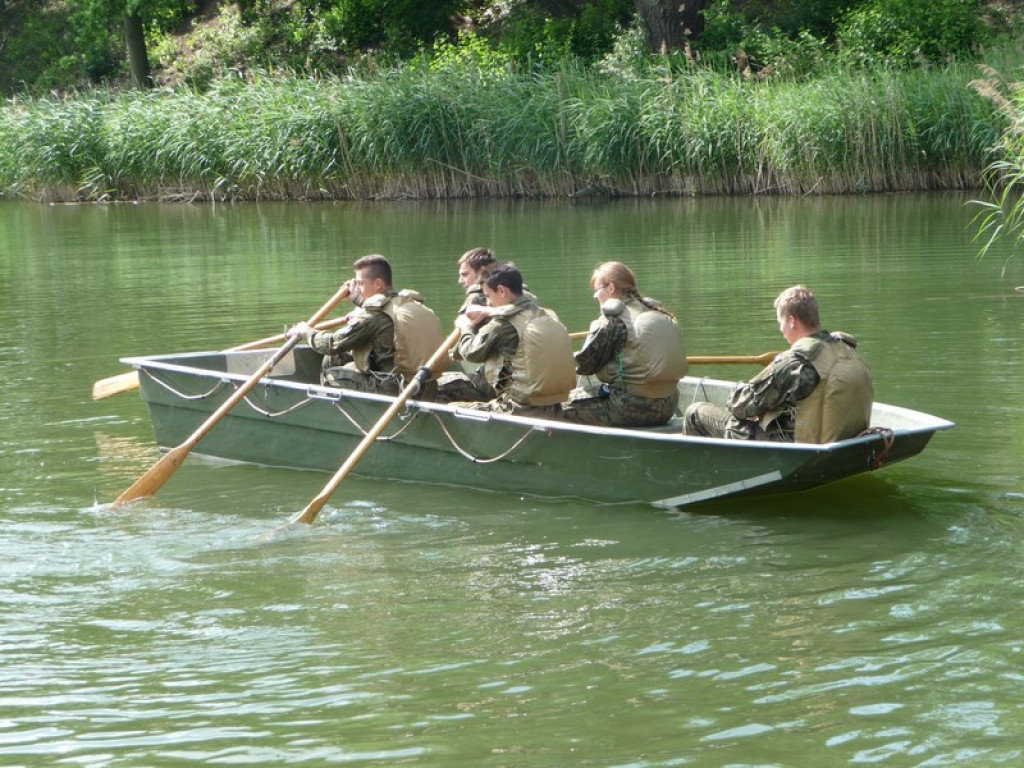 Młodzież II LO w Brzegu na obozie 