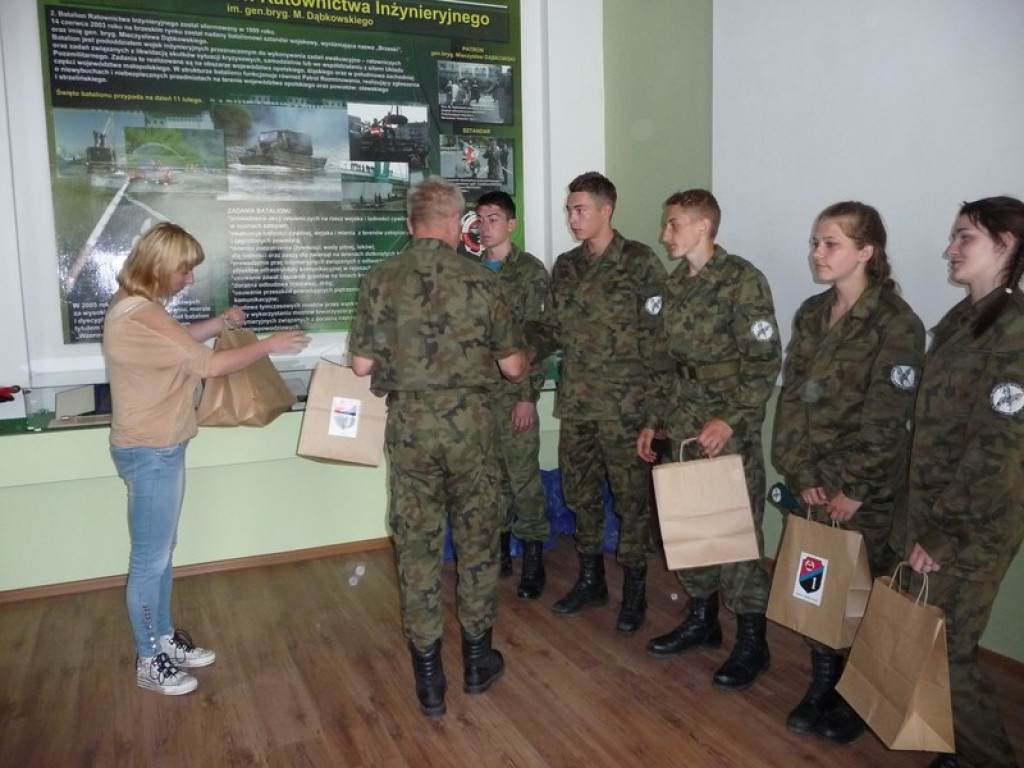 Młodzież II LO w Brzegu na obozie 