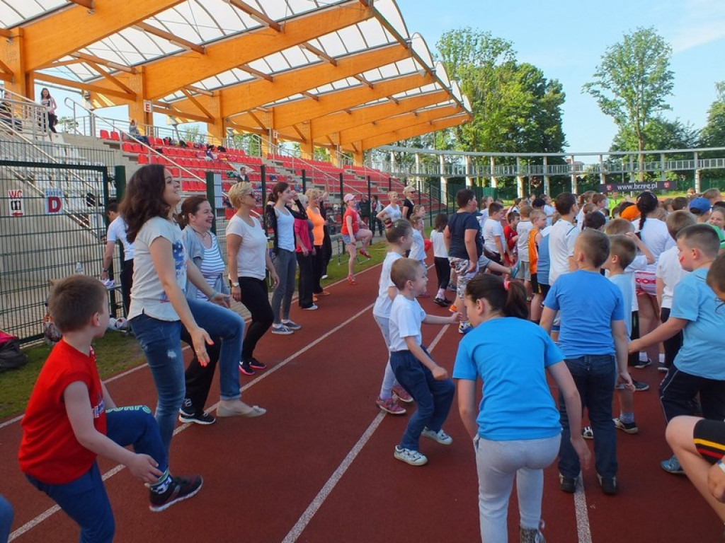 OLIMPIADA LEKKOATLETYCZNA W JEDYNCE