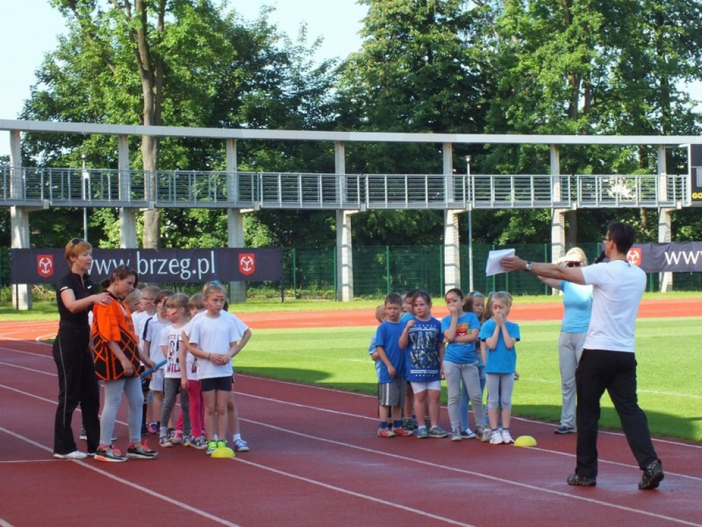 OLIMPIADA LEKKOATLETYCZNA W JEDYNCE