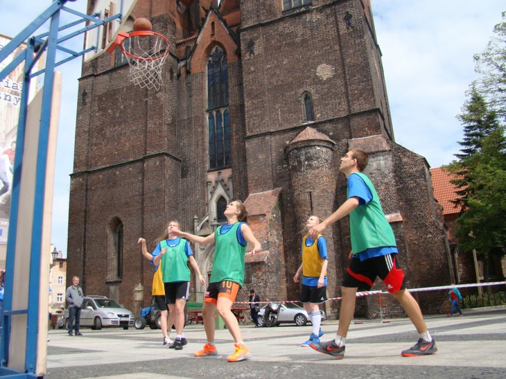 XX Streetball Brzeg - wyniki spotkań i fotorelacja